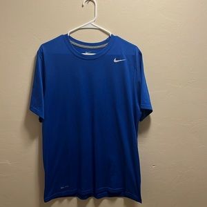 Men’s Dri-Fit Nike Shirt: Large